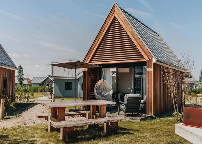 Modern Tiny House With Dishwasher, Beach At 500M